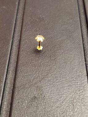 15k Gold Floral Nose Ring Pin Stud New